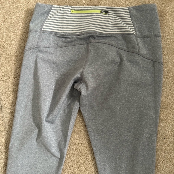 MPG sweatpants - Picture 3 of 5